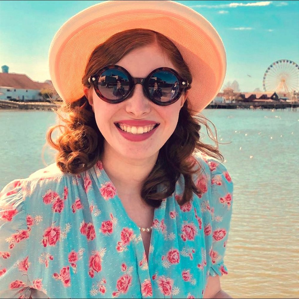 Meet your Posher, Caitlin